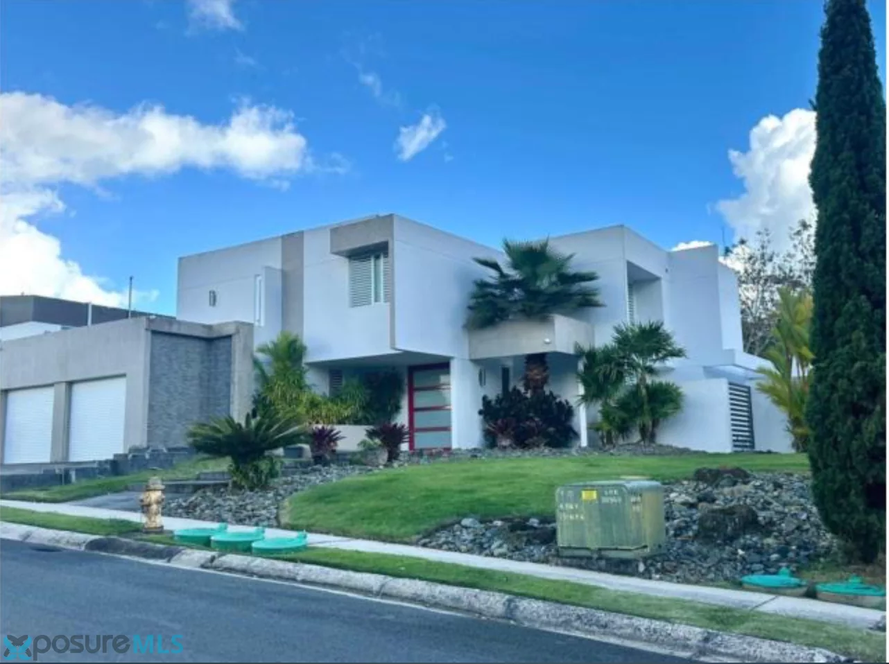 Urb. Mansiones De Monte Verde