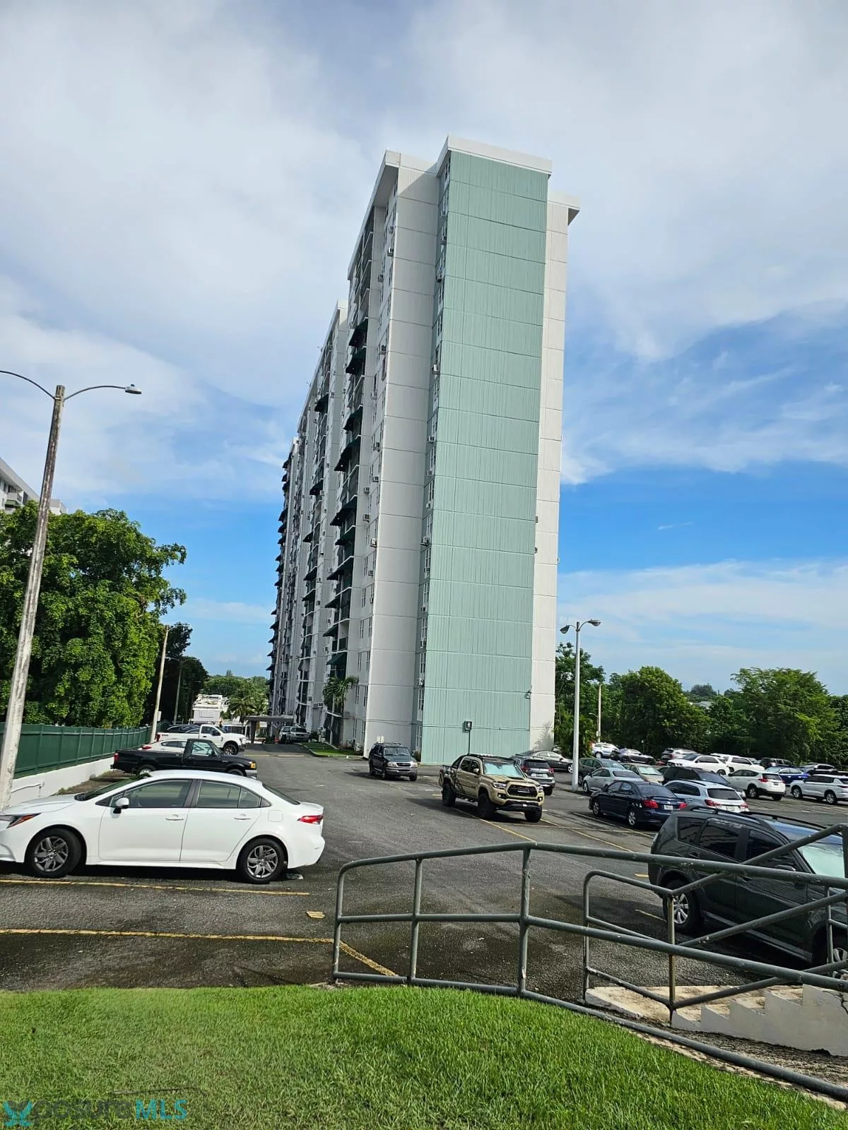 Condo Sky Towers