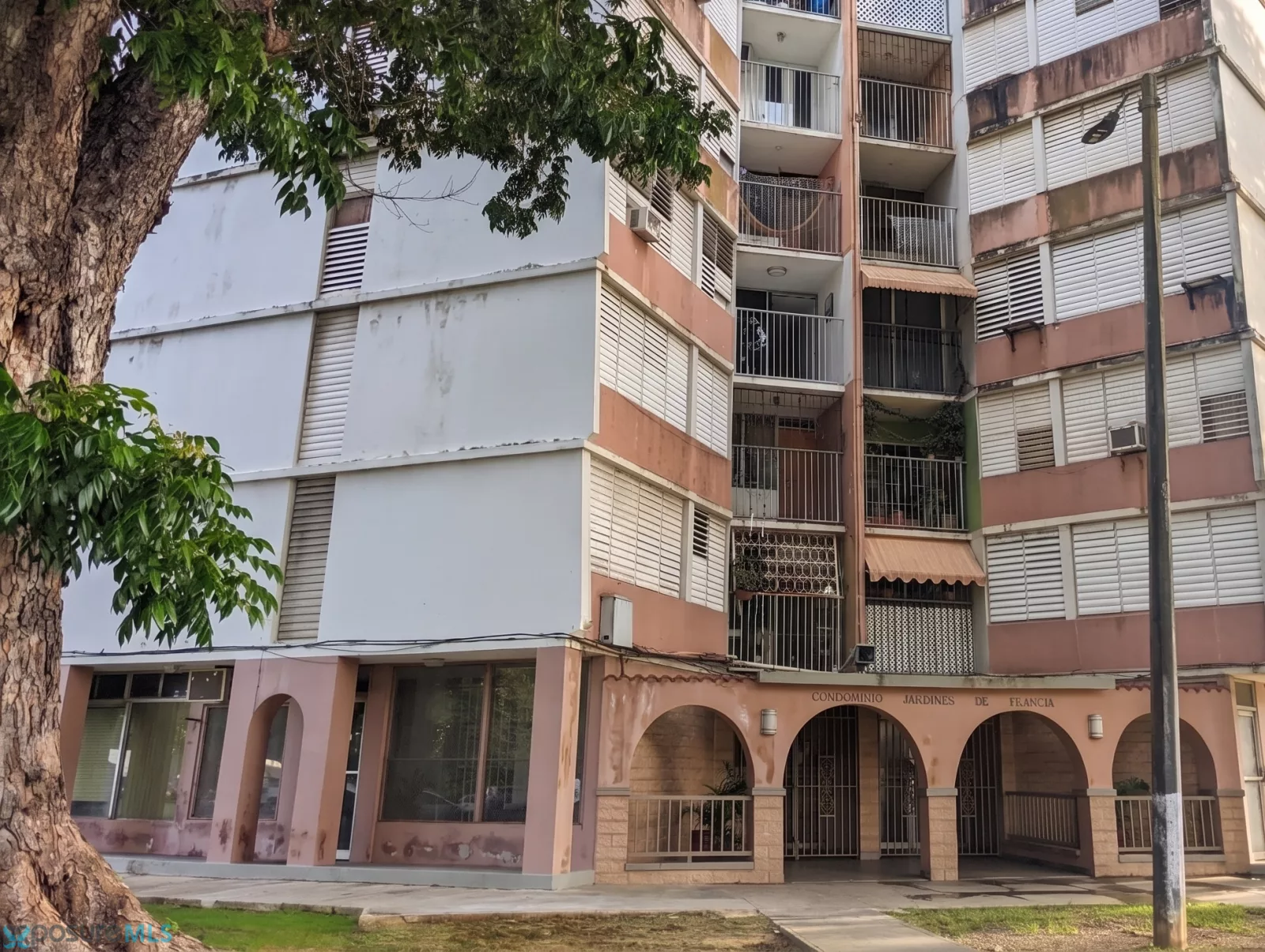 Condo Jardines De Francia