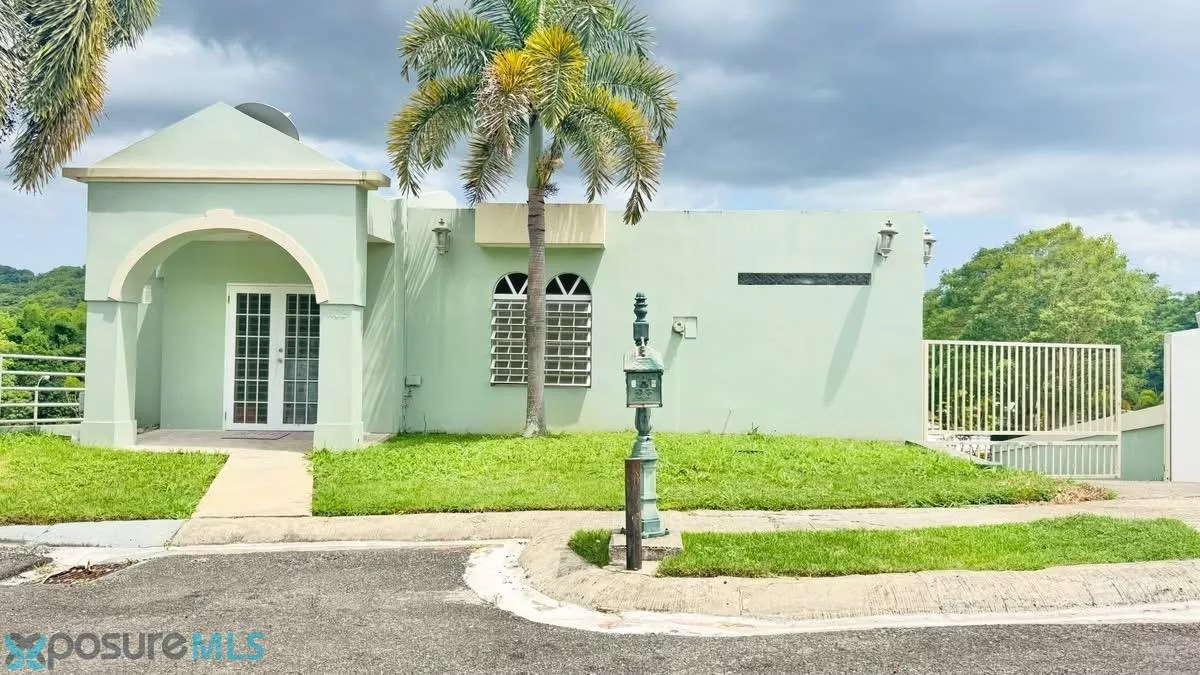 Urb. Villas Del Rio