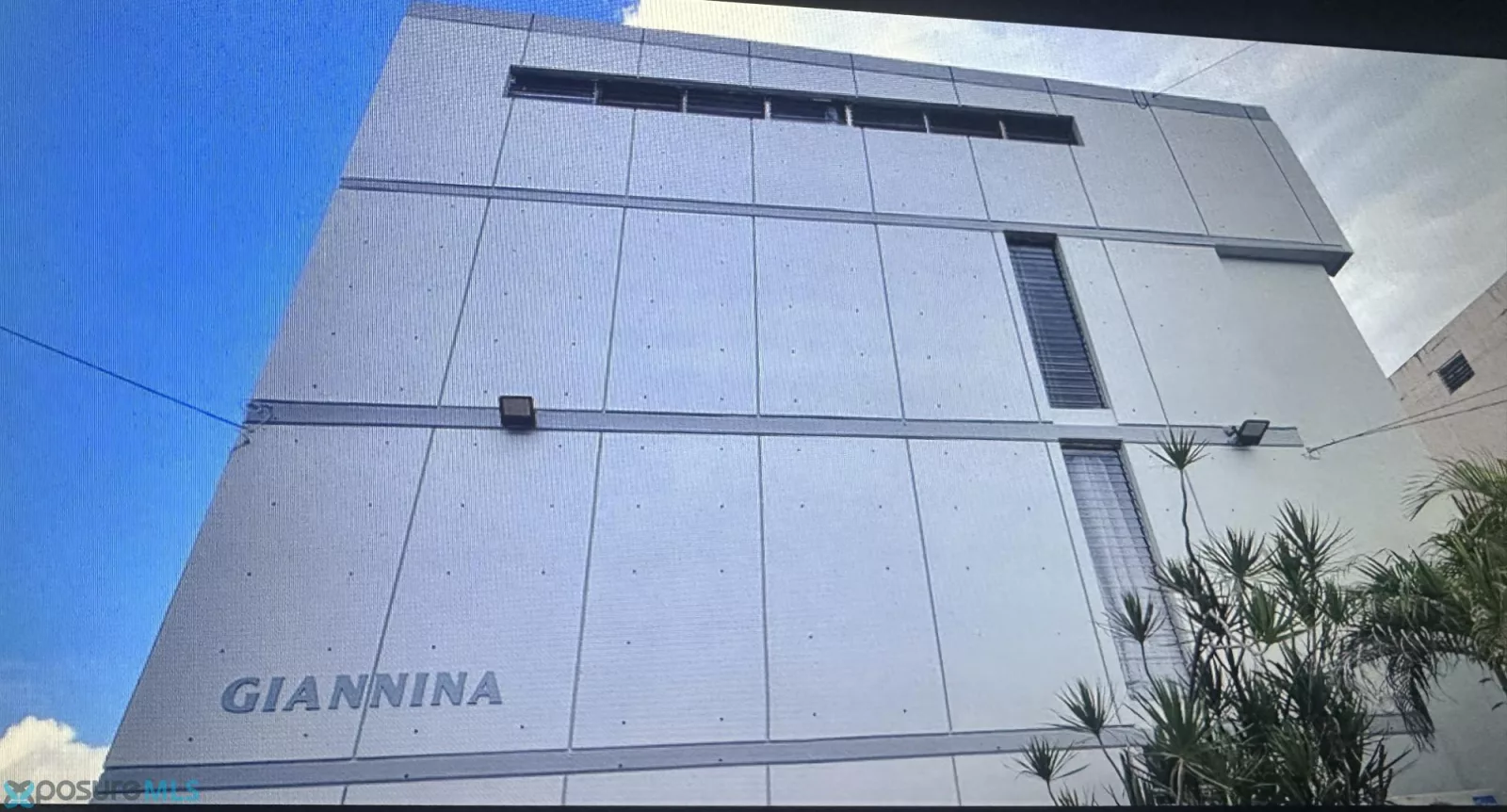 Condo Gianina