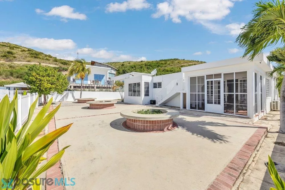 Urb. Ocean View