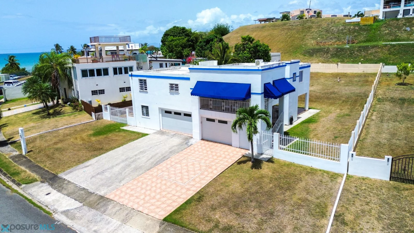 Urb. Mansiones De Playa Hucares