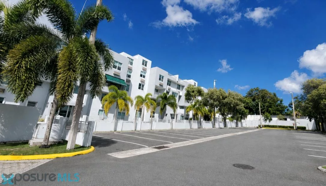 Condo Paseo Monte
