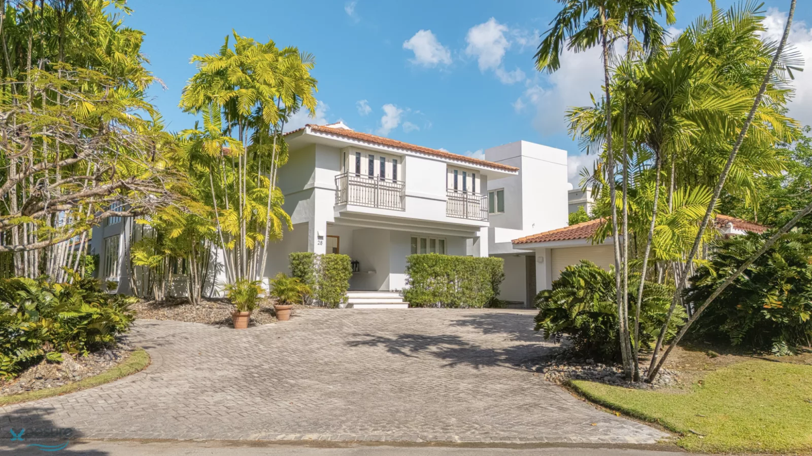 Urb. Dorado Beach East