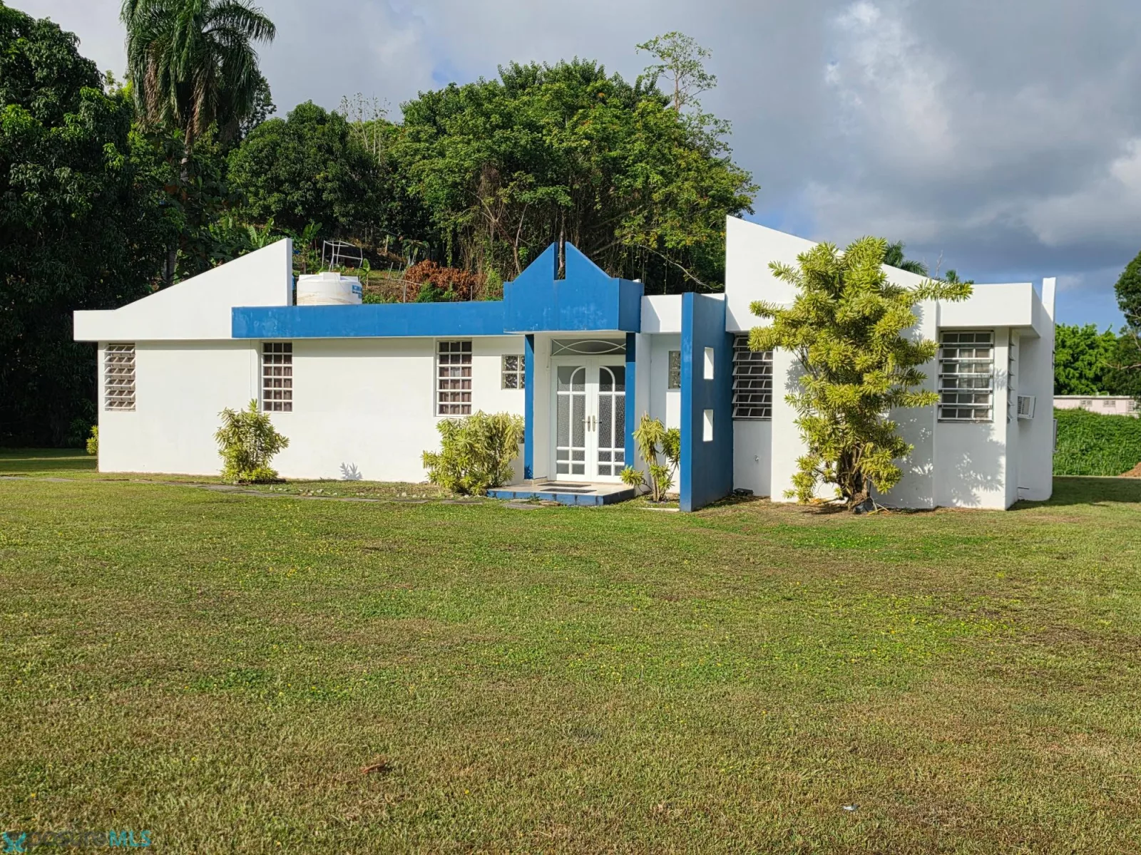 Urb. Villas Del Rey