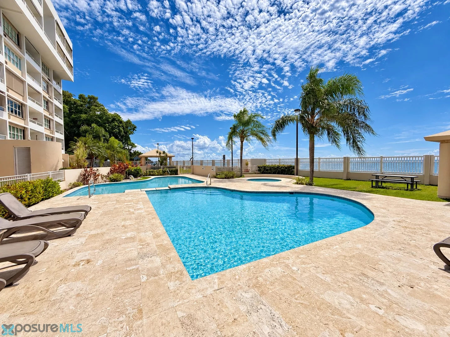 Condo Pelican Reef