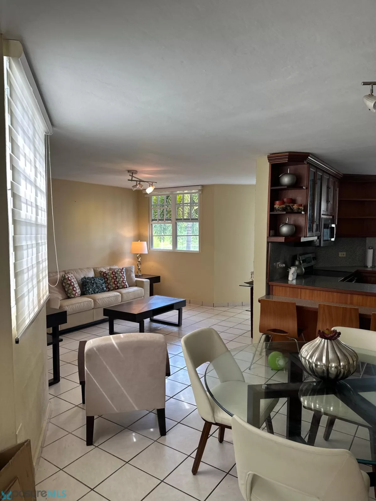Condo Portales Del Monte