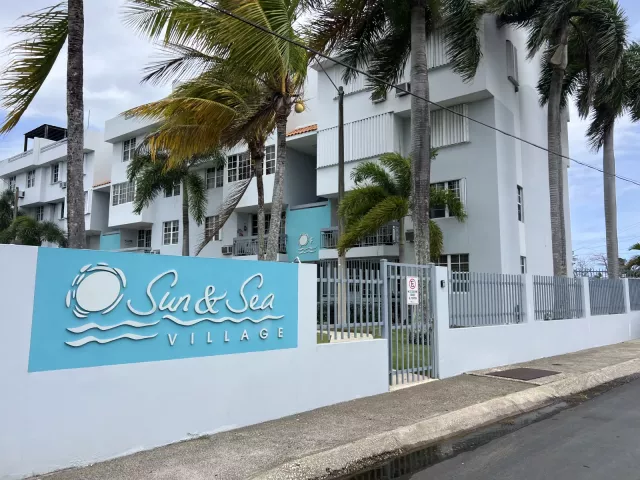 Apartamento En Cond. Sun & Sea Village venta en Vega Alta, PR