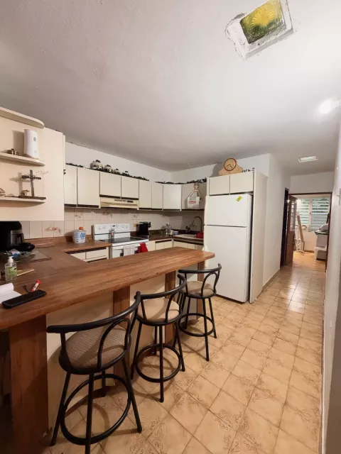 URB. DOMINGO RODRIGUEZ venta en Cidra, PR