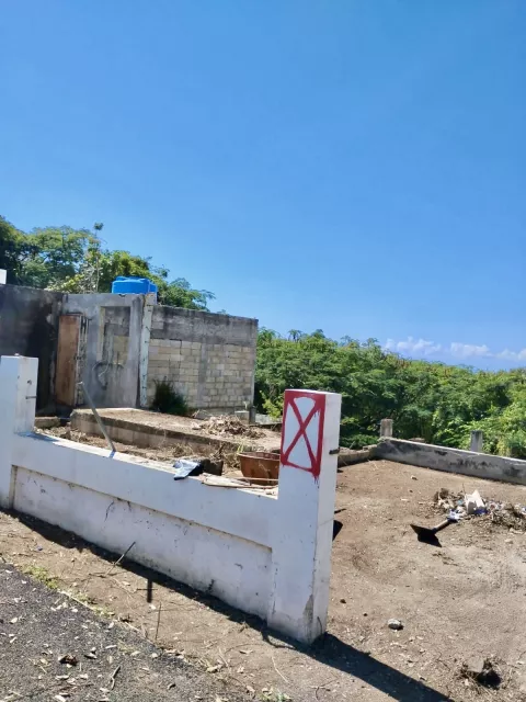 Brisas del Caribe Calle 8 #286 venta en Ponce, PR