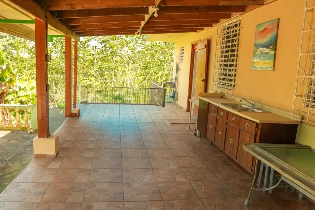 casas en venta o alquiler en Aguadilla