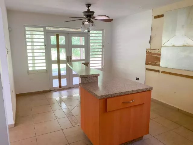 Bo. La Cuesta, Casa en Bayamón venta en Bayamón, PR
