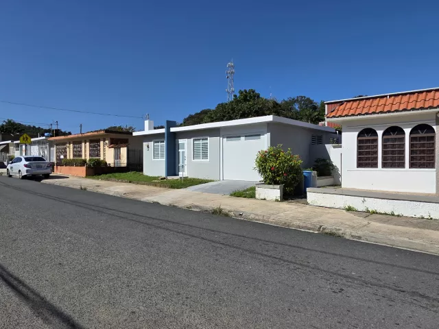 Urb. Las Colinas, Casa en Vega Alta venta en Vega Alta, PR