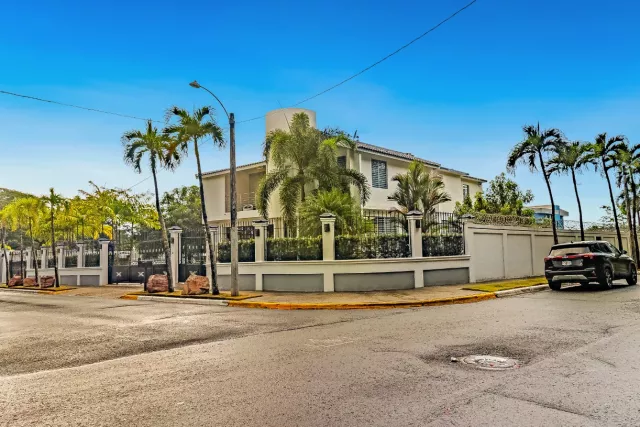 Urb. Iturregui, Casa en San Juan venta en San Juan, PR