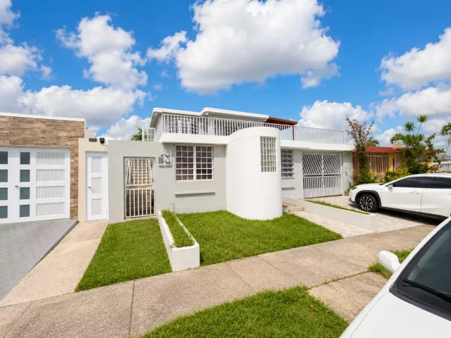 Urb. Jardines De Canovanas, Casa En Canovanas venta en Canovanas, PR