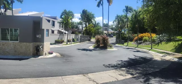Urb. Villas De San Ignacio, Casa en San Juan venta en San Juan, PR