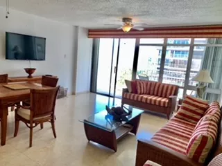 Cond. Coral Beach, Apartamento en Carolina alquiler en Isla Verde, PR