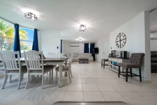Urb. Paseo Las Olas, Casa En Dorado venta en Dorado, PR