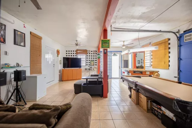 Urb. Sunny Hills, Casa En Bayamón Casa En Bayamón venta en Bayamón, PR