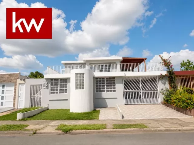 Urb. Jardines De Canovanas, Casa en Canovanas venta en Canovanas, PR