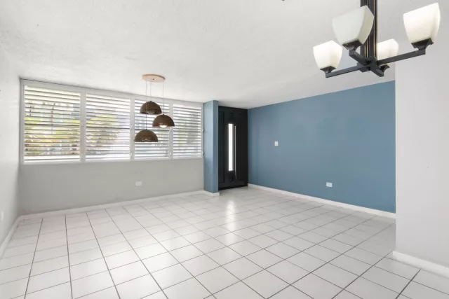 Urb. Quintas Reales, Casa en Guaynabo venta en Guaynabo, PR