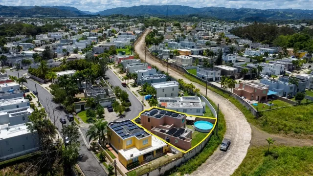 Urb. Palacios Del Rio I, Casa en Toa Alta venta en Toa Alta, PR