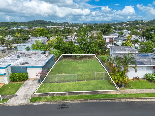 Urb. El Paraiso, Solar en San Juan venta en Río Piedras, PR