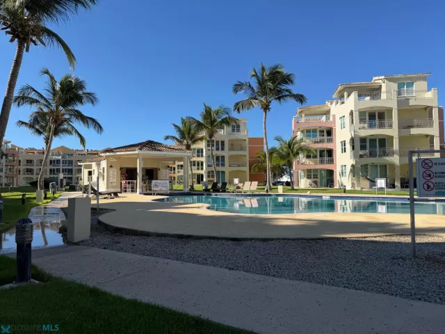 Condominio Houdimar venta en Isabela, PR