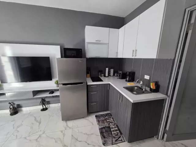 Urb. El Comandante, Casa en Carolina venta en Carolina, PR