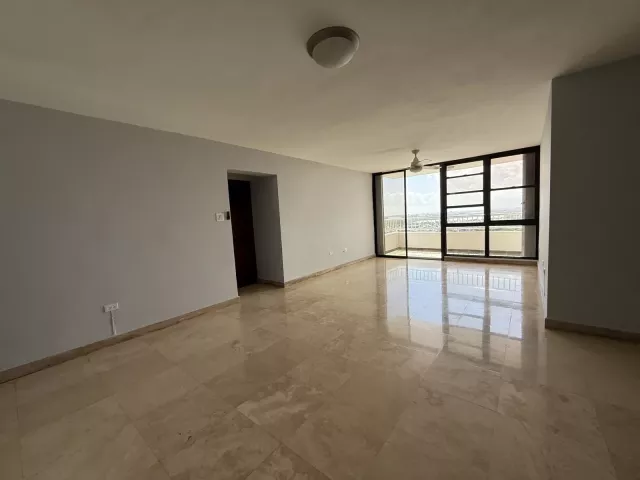 Cond. Plaza Inmaculada, Apartamento En San Juan venta en Santurce, PR