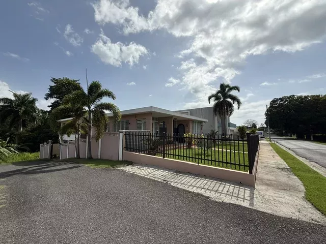 Urb. La Sultana, Casa en Mayaguez venta en Mayagüez, PR