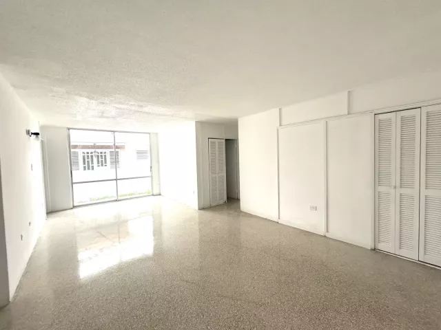 Urb. Valle Hermoso, Casa en Hormigueros venta en Hormigueros, PR