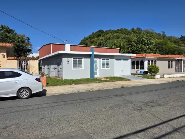 Urb. Las Colinas, Casa en Vega Alta venta en Vega Alta, PR