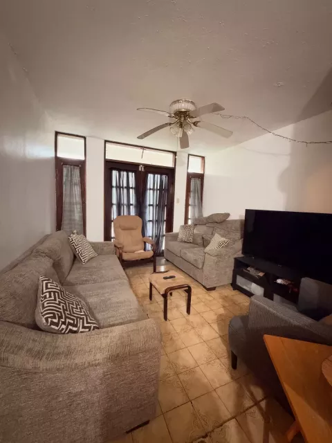 URB. DOMINGO RODRIGUEZ venta en Cidra, PR