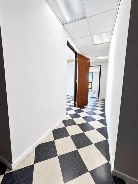 Excelente Oficina Comercial -tienes Que Verla venta en Yauco, PR