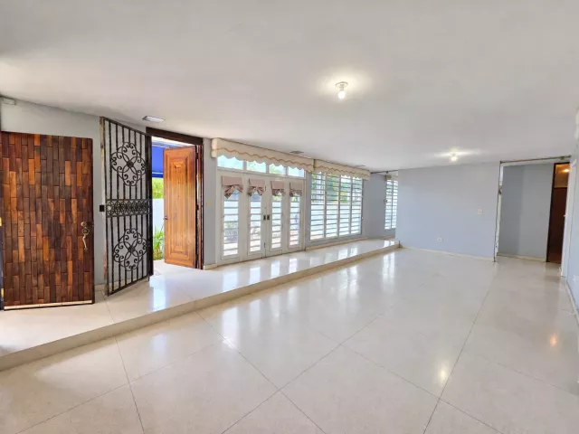Urb. Villa Sonsire, Casa en Mayaguez venta en Mayagüez, PR