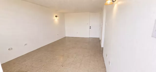 Apartamento en Cond. Torres De Cervantes venta en San Juan, PR