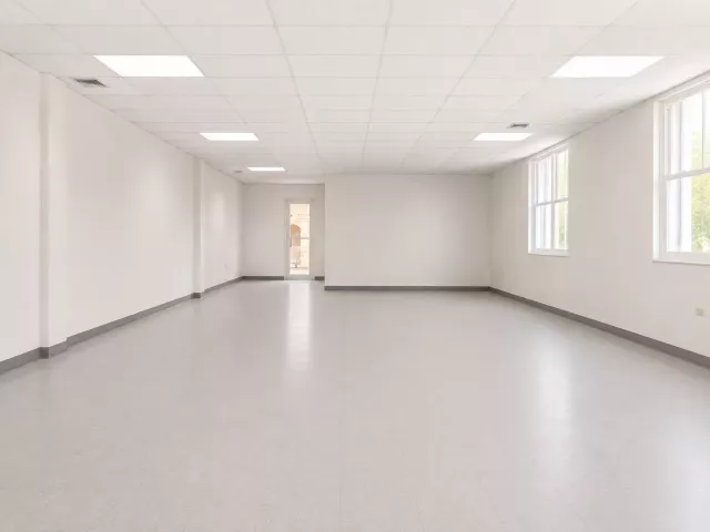 Espacio Comercial En Ashford Medical Plaza venta en Guayama, PR