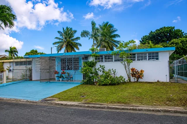 Urb. Valle Arriba Heights, Casa en Carolina venta en Carolina, PR