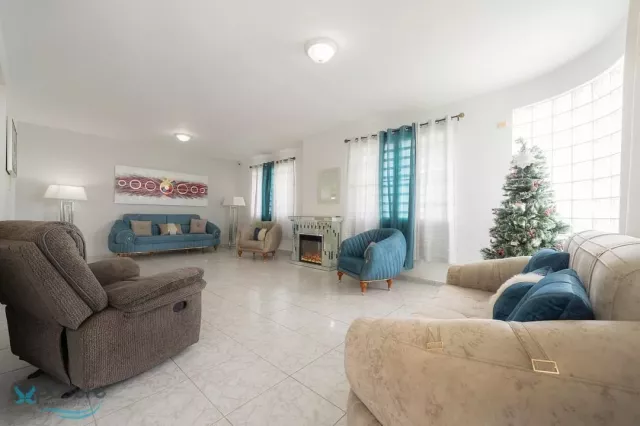 Urb. Las Palmas venta en Aguadilla, PR