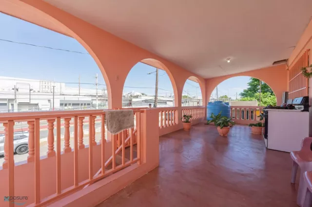 Urb. Victor Rojas venta en Arecibo, PR