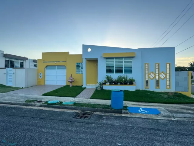 Urb. Los Pinos venta en Arecibo, PR