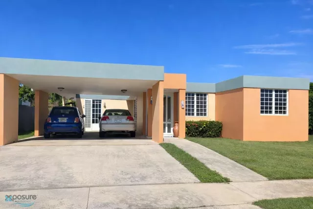 Urb. Camino Del Valle en Arecibo, PR