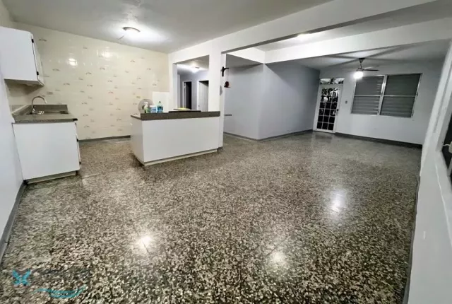 Urb. Golden Hills venta en Bayamon, PR