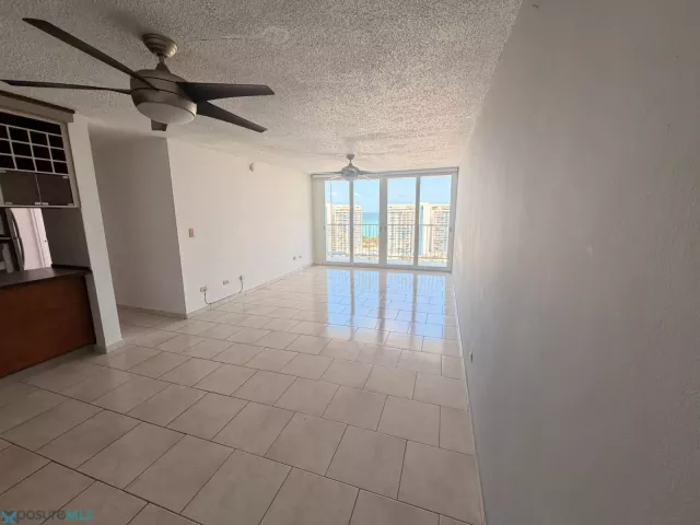 Condo Mundo Feliz alquiler en Carolina, PR