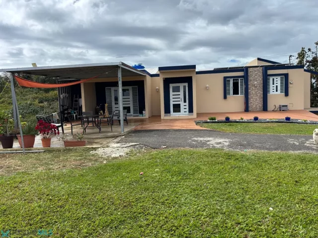 Barrio Mirabales venta en San Sebastian, PR