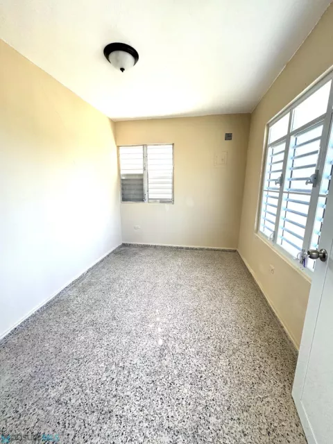 Barrio Mora alquiler en Isabela, PR