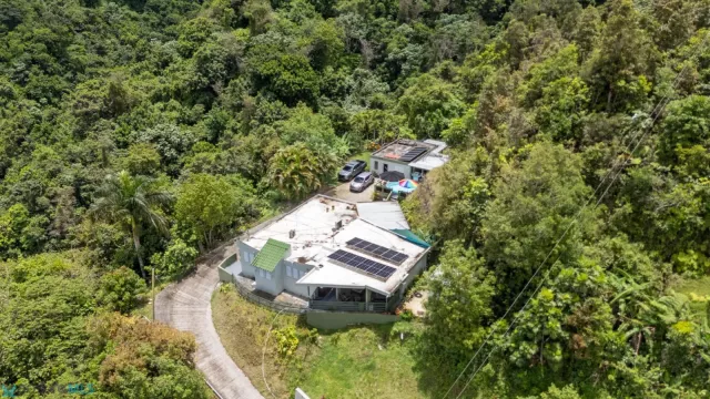 Barrio Quebrada Arriba venta en Cayey, PR