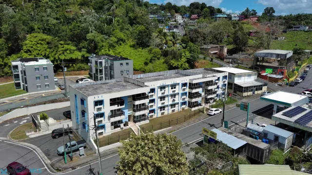 Barrio Pueblo venta en Maricao, PR